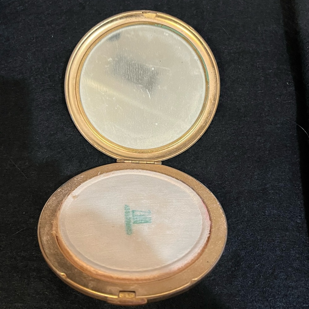 Vintage Ritz Compact - Picture 4 of 4